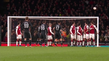 Golovin scores perfect free kick for CSKA vs. Arsenal | 2017-18 UEFA Europa League Highlights