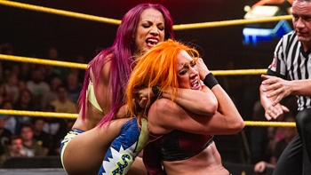 Sasha Banks vs. Becky Lynch-NXT Takeover Unstoppable - video Dailymotion