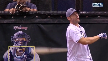 Step right up: Lightning players take batting practice at the Trop