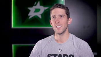 What App Would you keep on your Phone? | Stars Insider