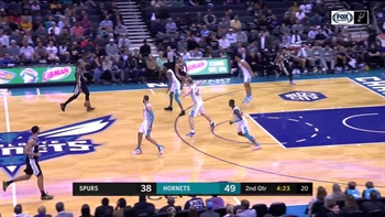 HIGHLIGHTS: Dejounte Murray knocks down the 3