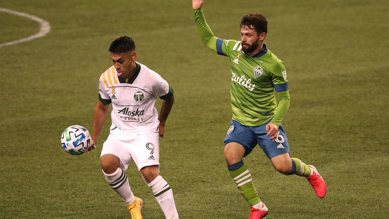 Felipe Mora's 83rd-minute goal gives Timbers 2-1 win over Sounders