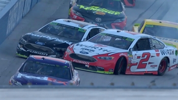 Multiple playoff contenders taken out in big late wreck | 2018 DOVER