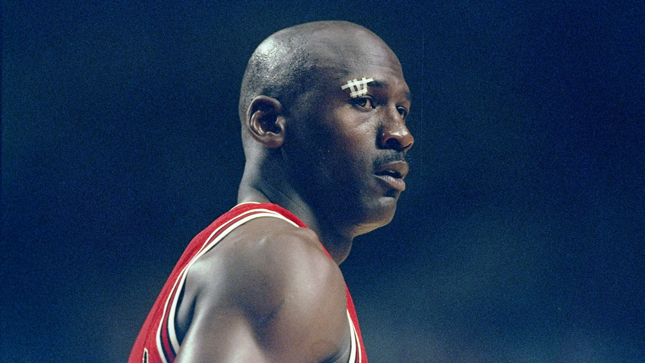 Skip Bayless: Channing Frye is wrong about Jordan, Michael did way more than 'only score'