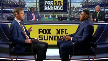 Cooper Manning grills Michael Strahan in FOX Sports studio | MANNING HOUR