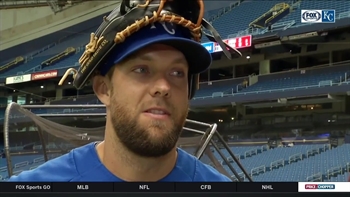 Gordo tried to fool the umpire with his diving effort into the stands