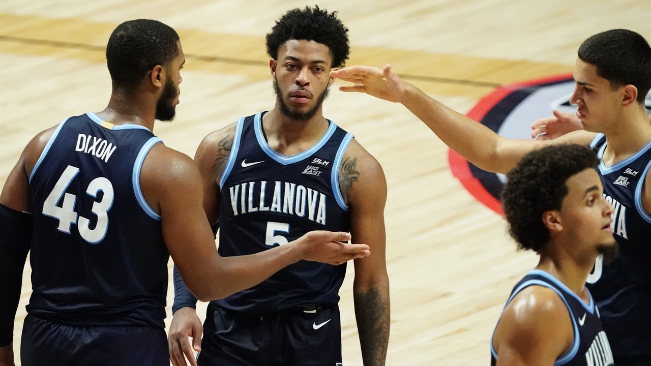 No. 12 Villanova breezes past Hartford, 87-53, behind 40-point effort from bench