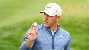 Brooks Koepka begins defense of U.S. Open title shooting 2 under par