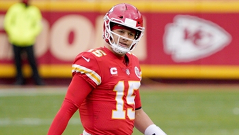 Patrick Mahomes could need offseason surgery on injured toe — Jay Glazer